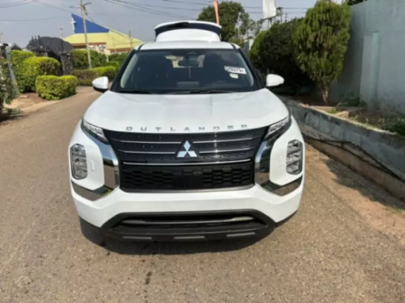 Mitsubishi New Outlander   - 2023