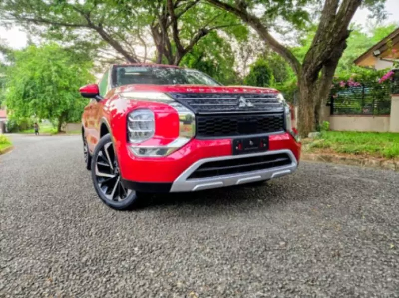 Mitsubishi OUTLANDER   - 2022