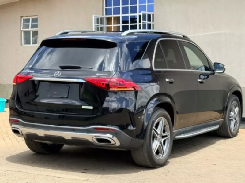 Mercedes-Benz GLE 300   - 2019