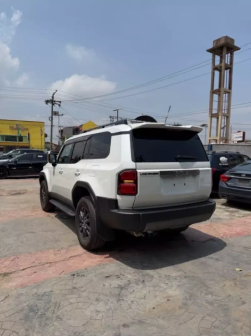 TOYOTA Land Cruiser - 2025