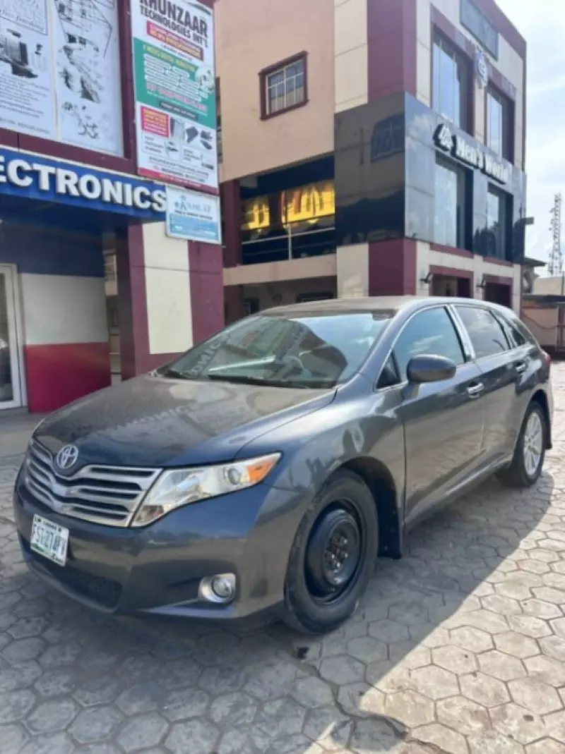 Toyota Venza   - 2009