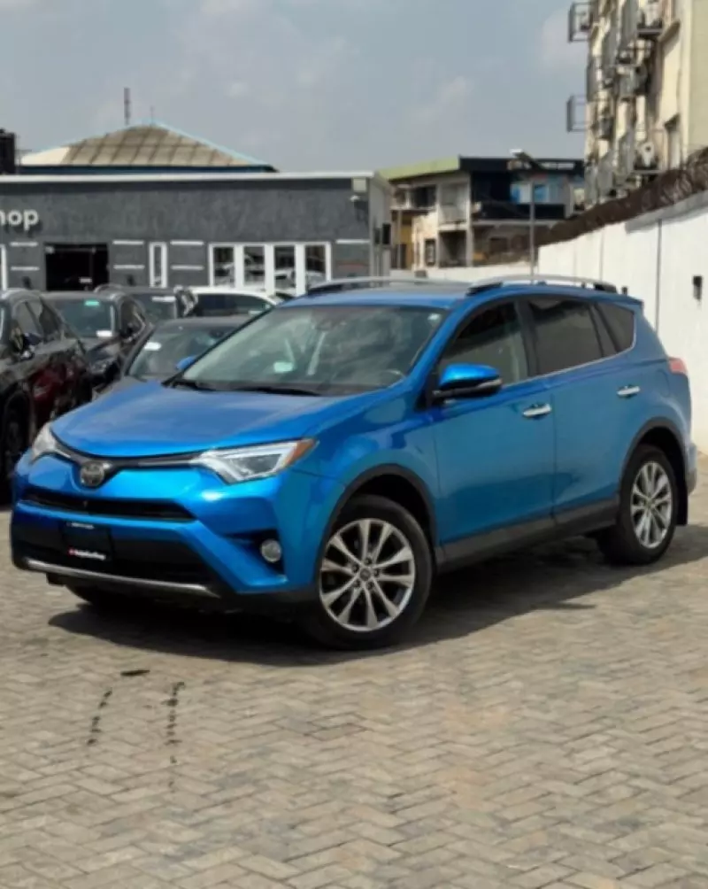 Toyota RAV4   - 2016