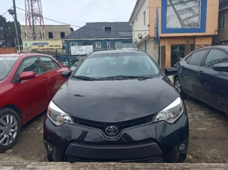 Toyota Corolla   - 2014