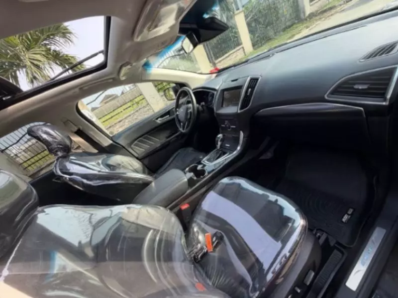 Ford Edge   - 2015