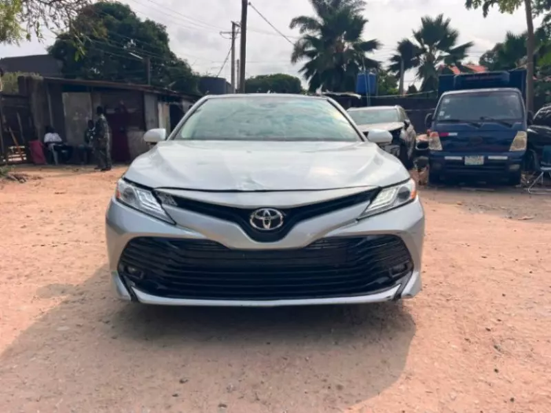 TOYOTA Camry   - 2019
