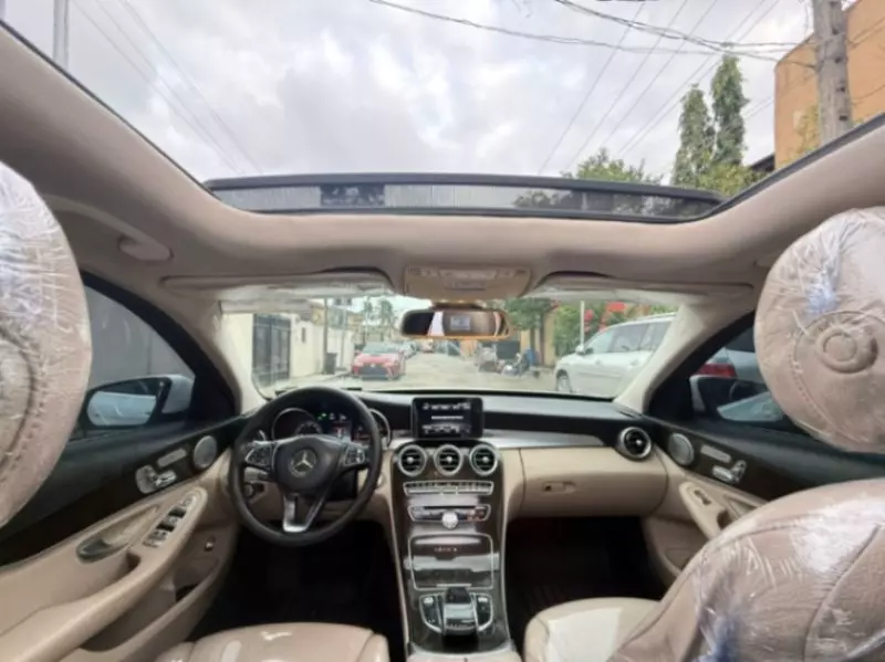 Mercedes-Benz C 300 - 2015
