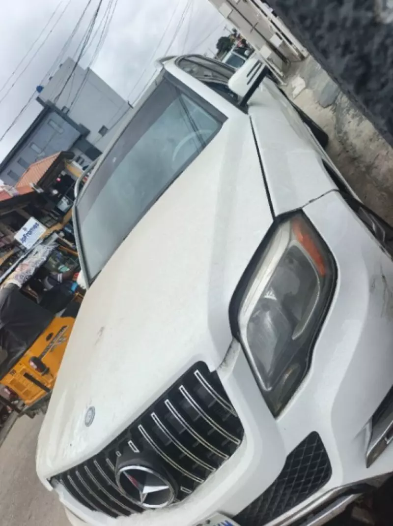 Mercedes-Benz GLK 350   - 2015