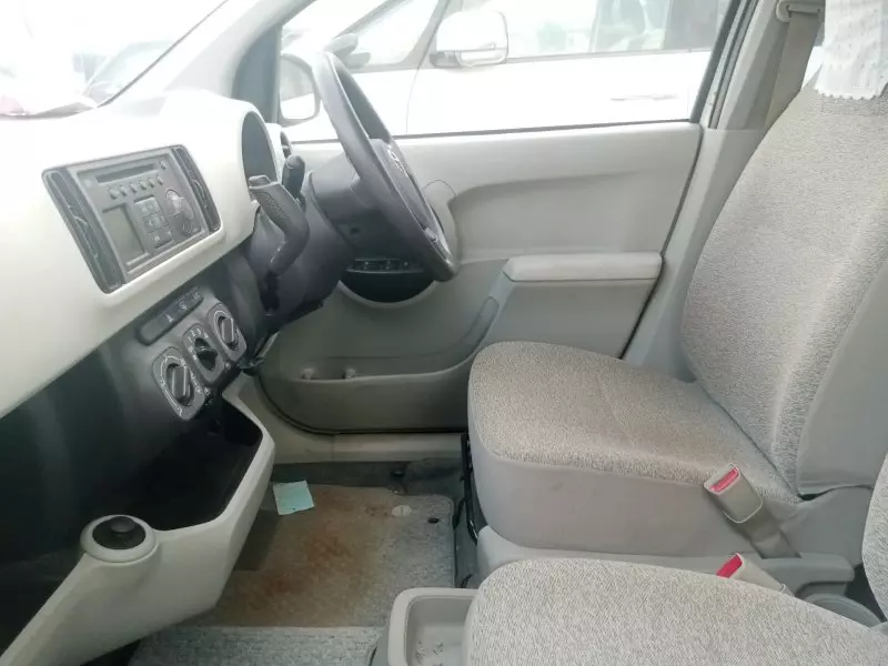 Toyota Passo   - 2012