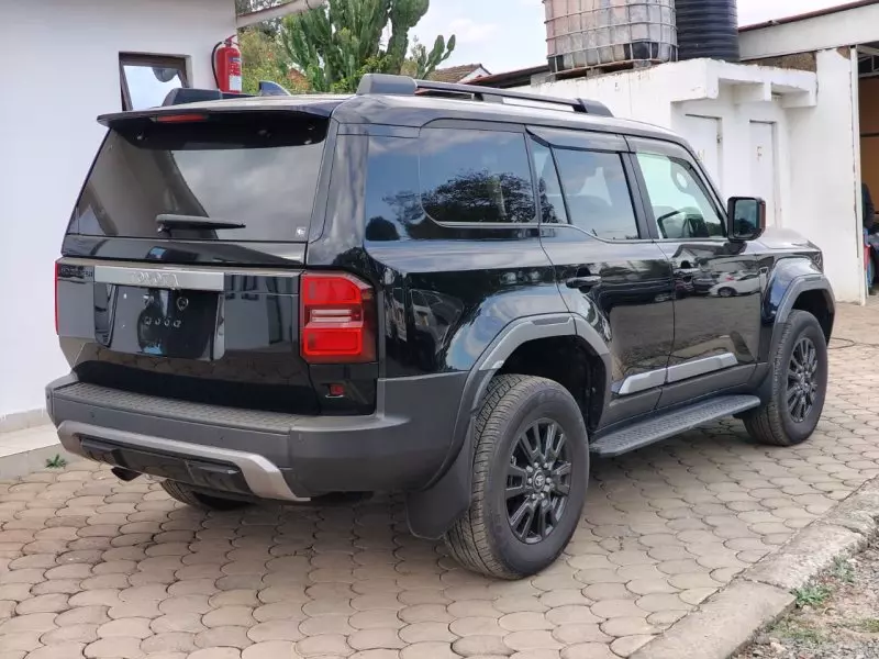 TOYOTA Land Cruiser - 2024