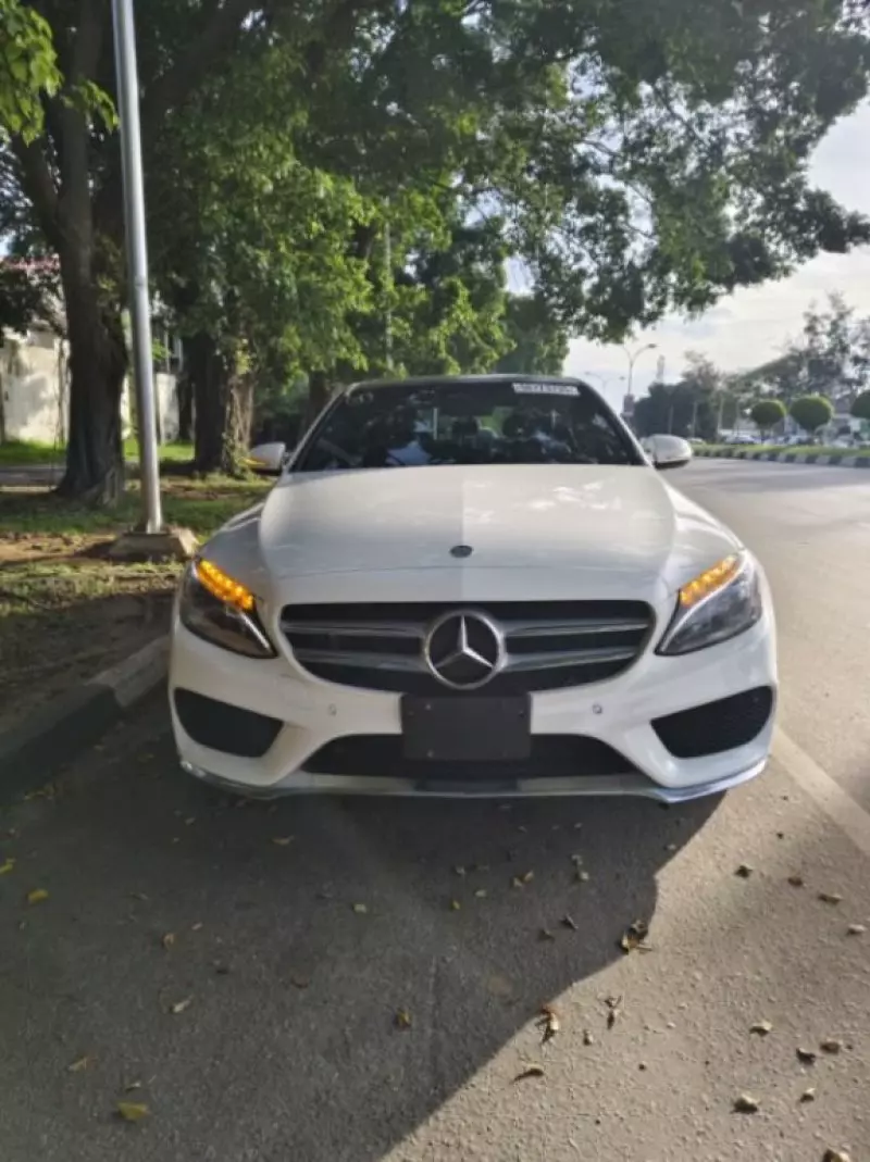 Mercedes-Benz C400   - 2015