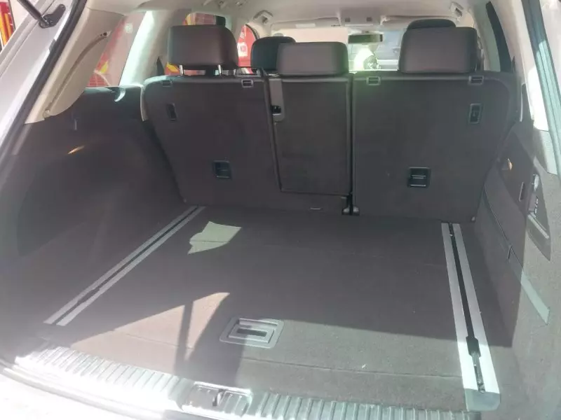 Volkswagen Touareg   - 2015