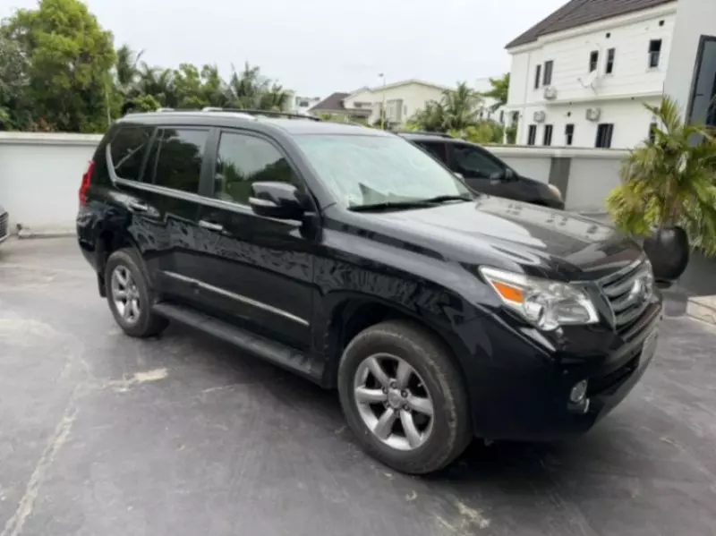 Lexus GX 460   - 2012