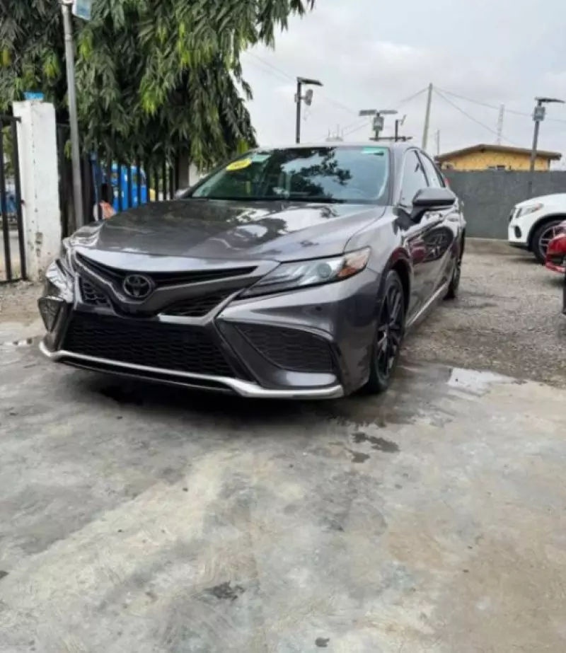 TOYOTA Camry - 2022