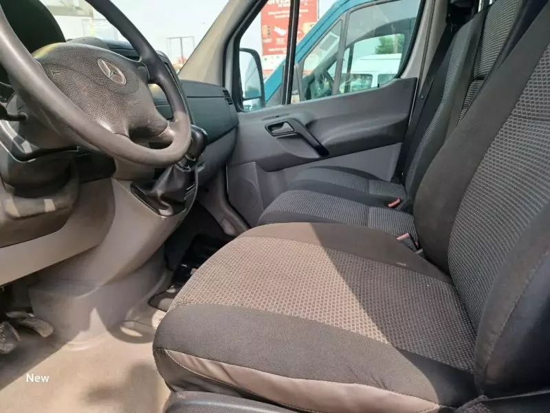 Mercedes-Benz Sprinter   - 2011