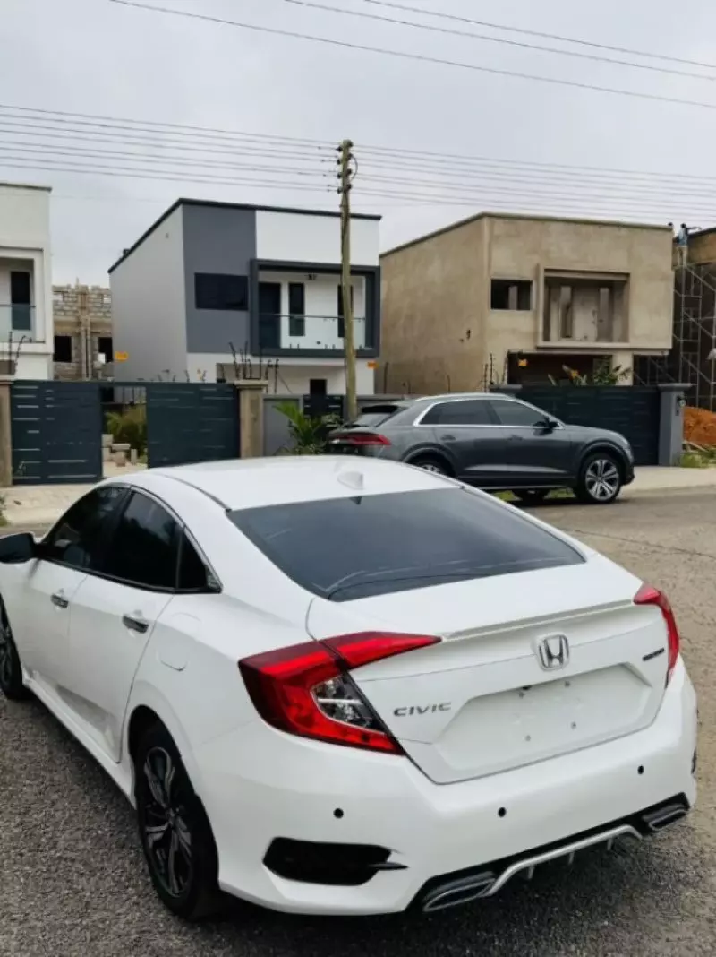Honda Civic   - 2017