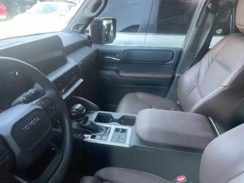 Toyota Land Cruiser   - 2025