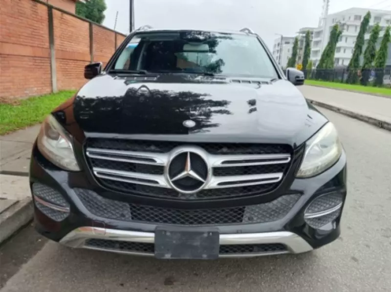 Mercedes-Benz GLE 350 - 2015