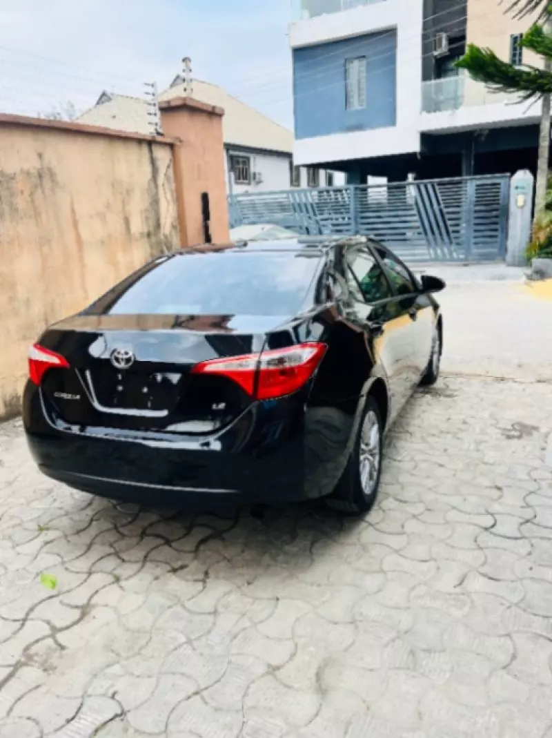 TOYOTA Corolla - 2014