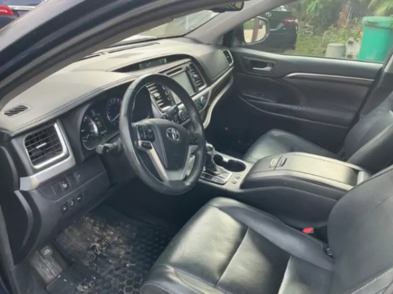 TOYOTA Highlander   - 2016