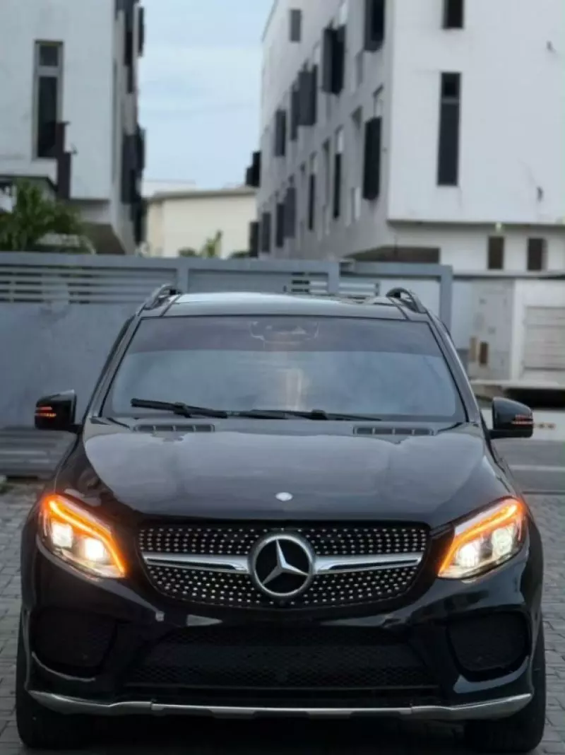 Mercedes-Benz GLE-Class   - 2016