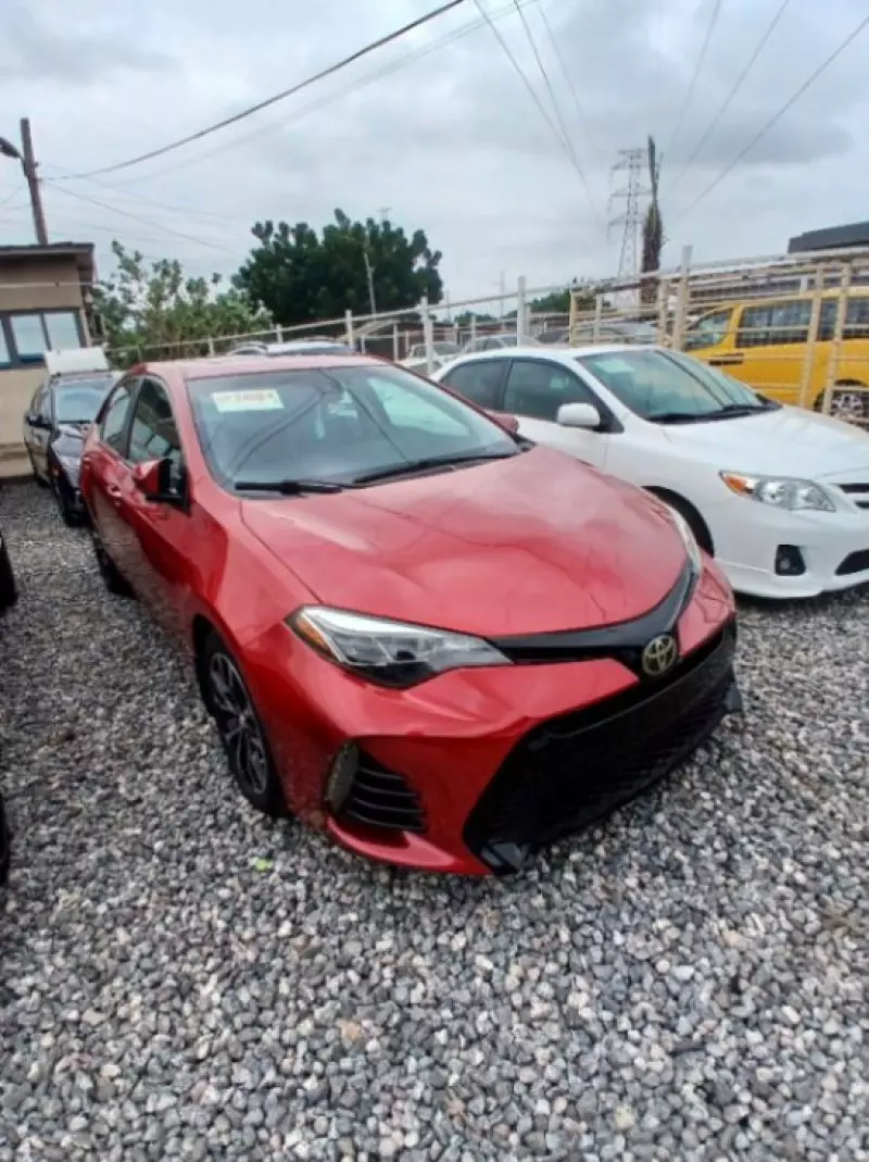 TOYOTA Corolla   - 2017