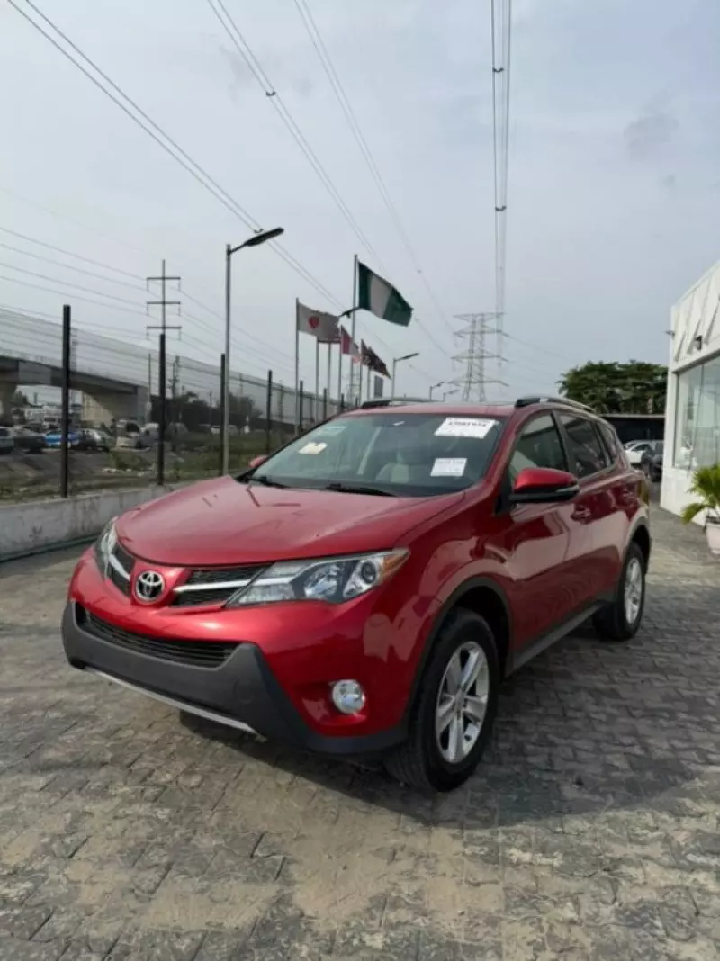 Toyota RAV 4   - 2014