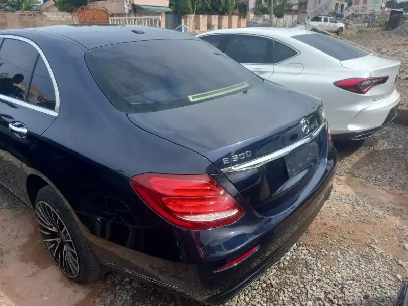 Mercedes-Benz E 300   - 2018