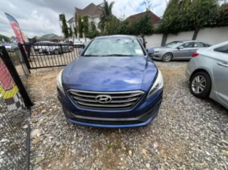 Hyundai Sonata   - 2016