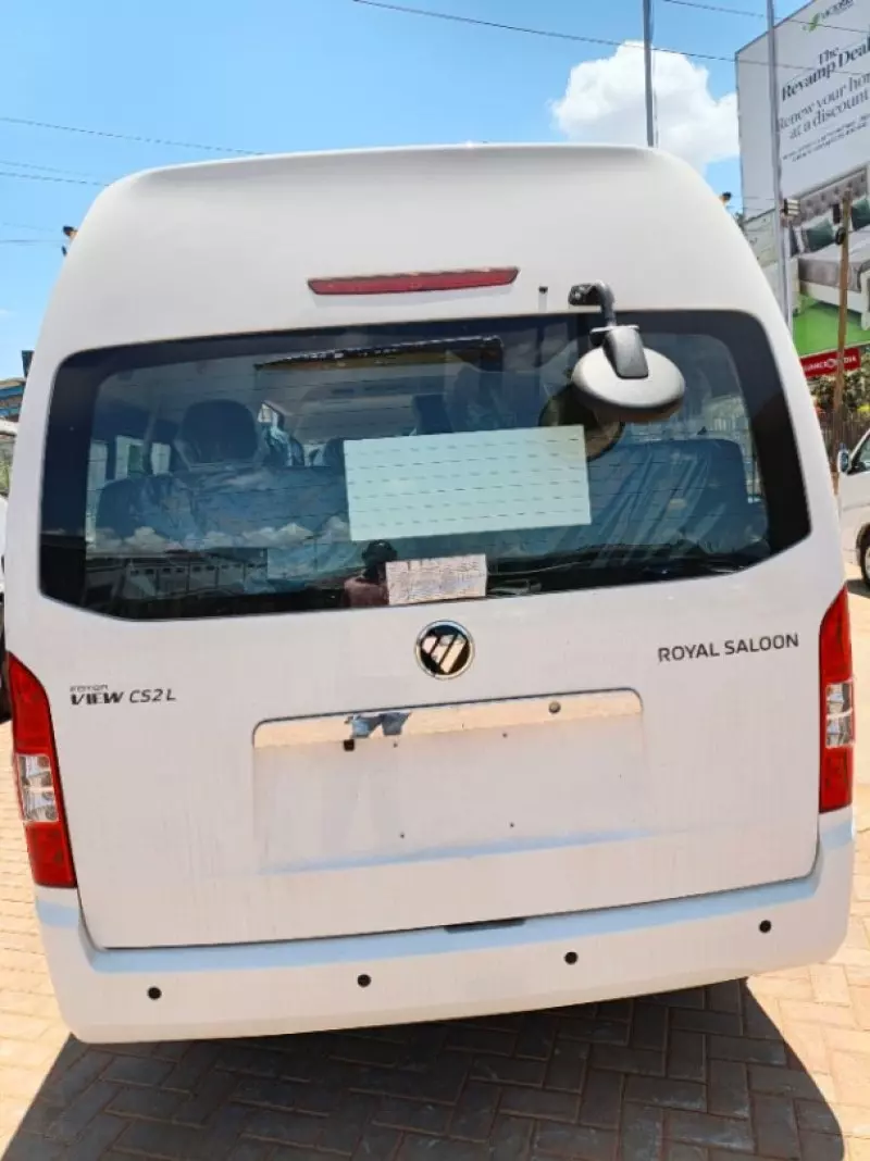 TOYOTA Hiace   - 2013