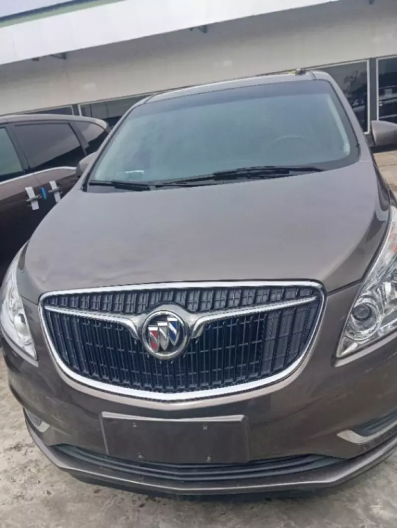 Buick Regal   - 2018