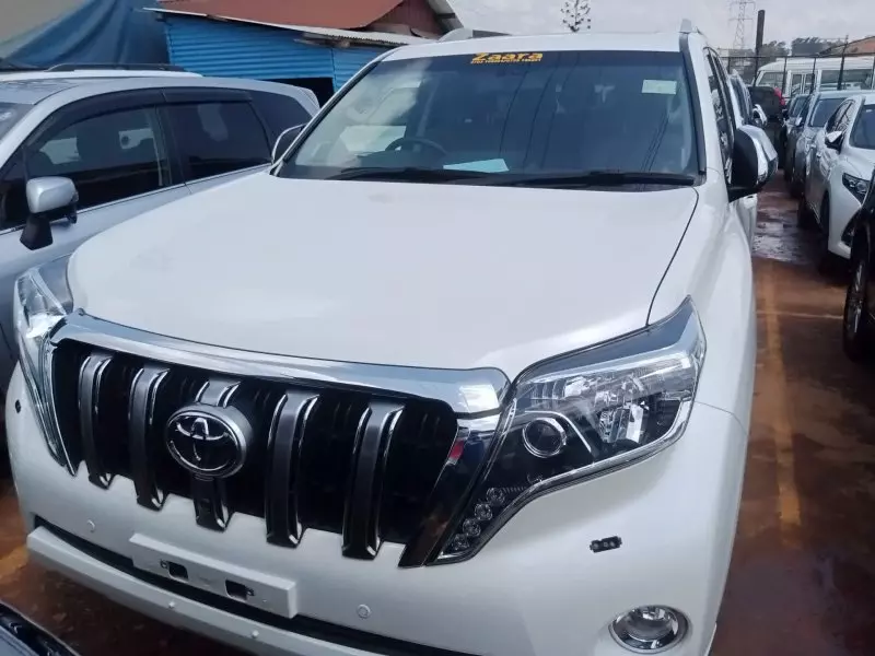 Toyota Landcruiser Prado   - 2016