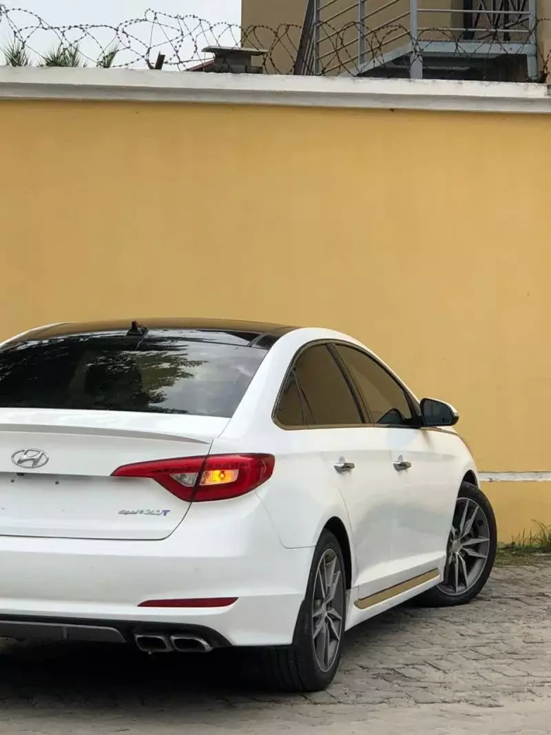Hyundai SONATA 2,0L BVA GL   - 2015