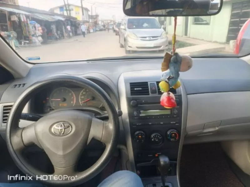 TOYOTA Corolla   - 2009