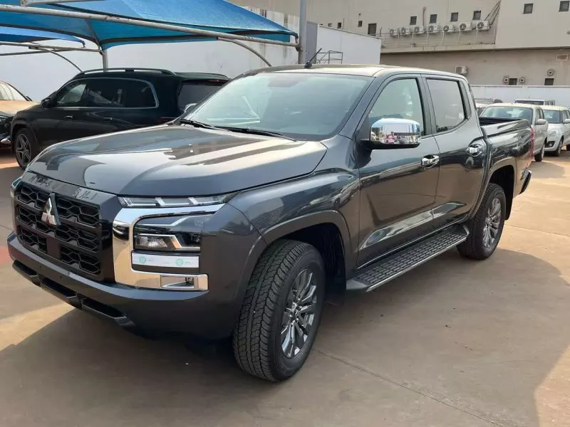 Mitsubishi L200 D/C Sportero A/T - 2025