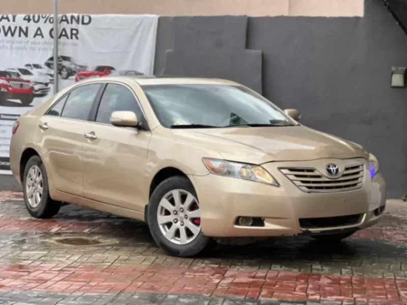 Toyota Camry   - 2008
