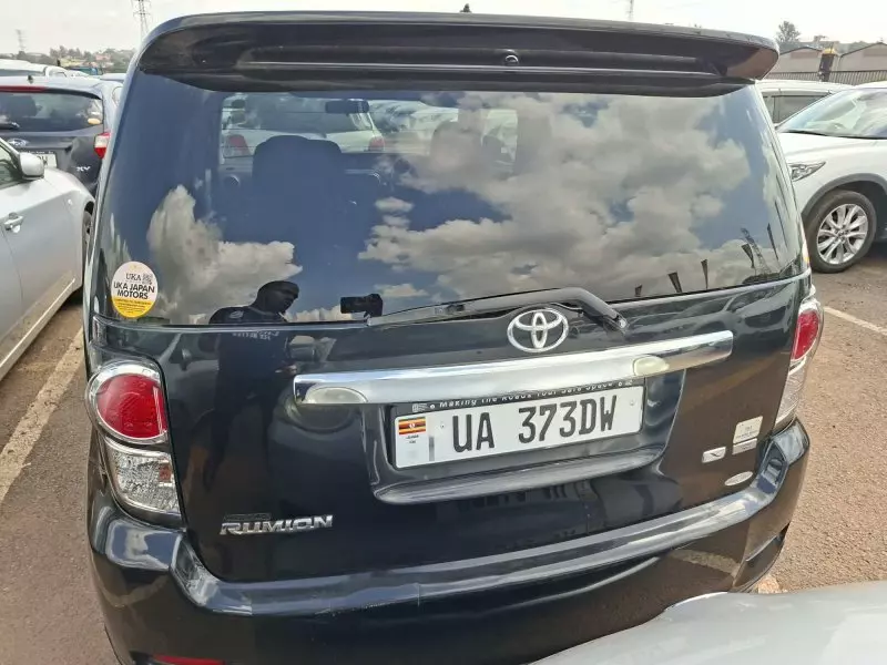 Toyota Rumion   - 2012