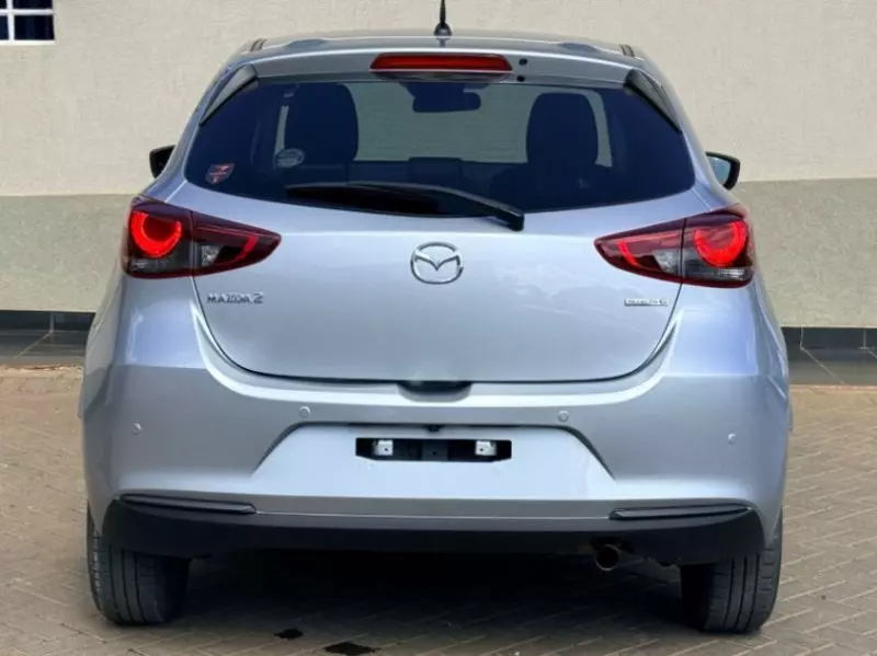 Mazda 2   - 2020