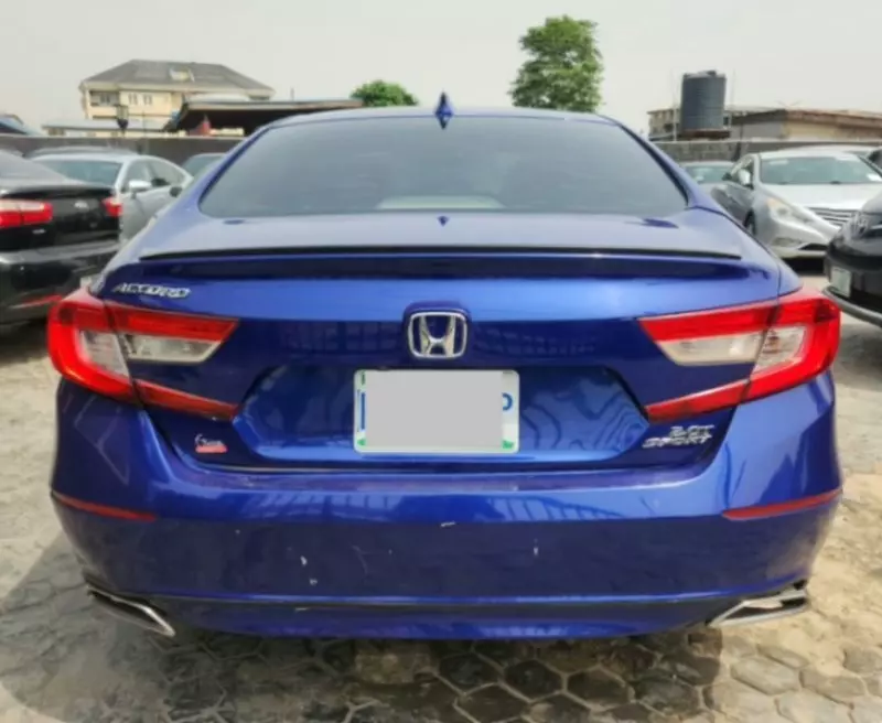 Honda Accord   - 2020