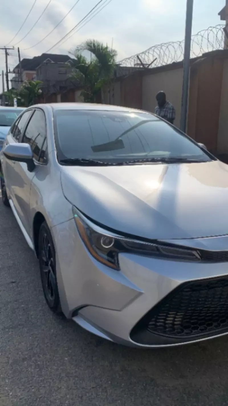TOYOTA Corolla   - 2020