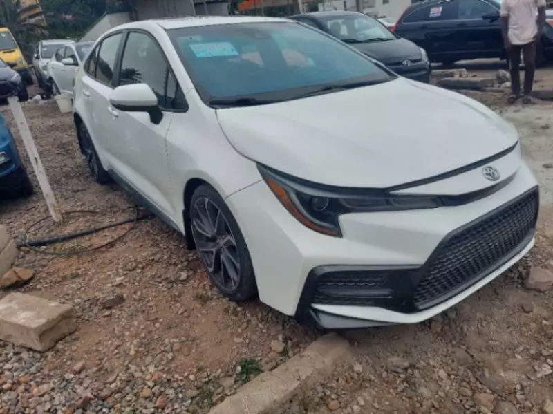 TOYOTA Corolla   - 2020