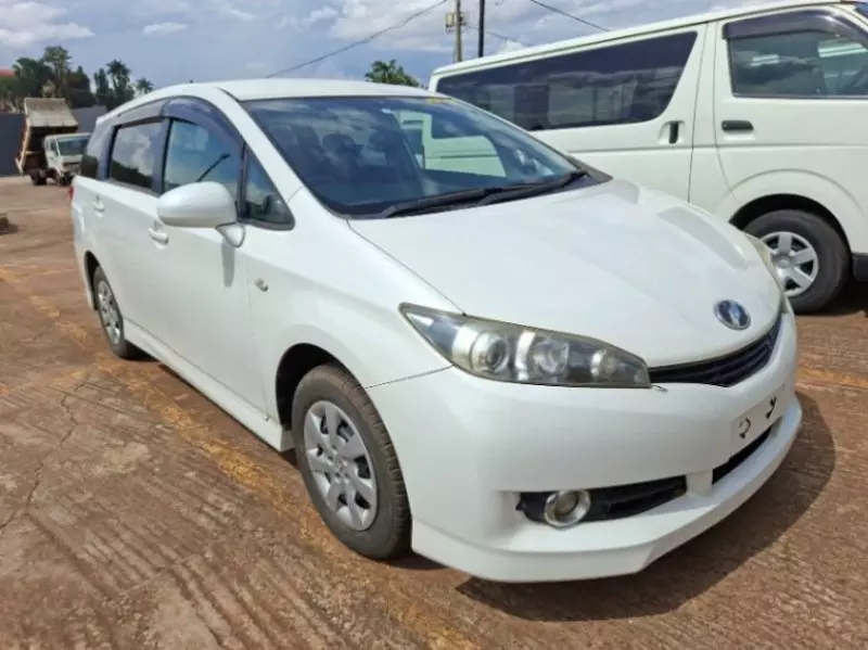 Toyota Wish   - 2012