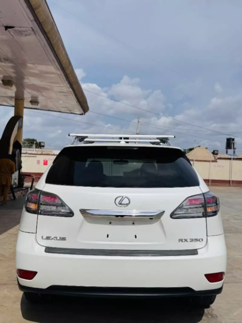 Lexus RX   - 2010
