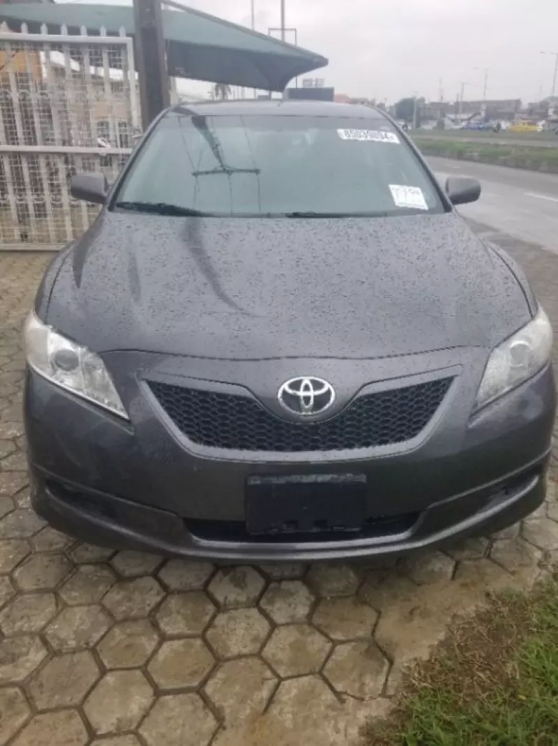 Toyota Camry   - 2007