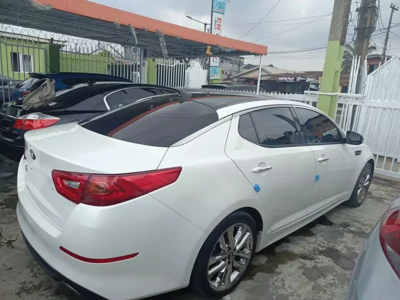 KIA K5   - 2015