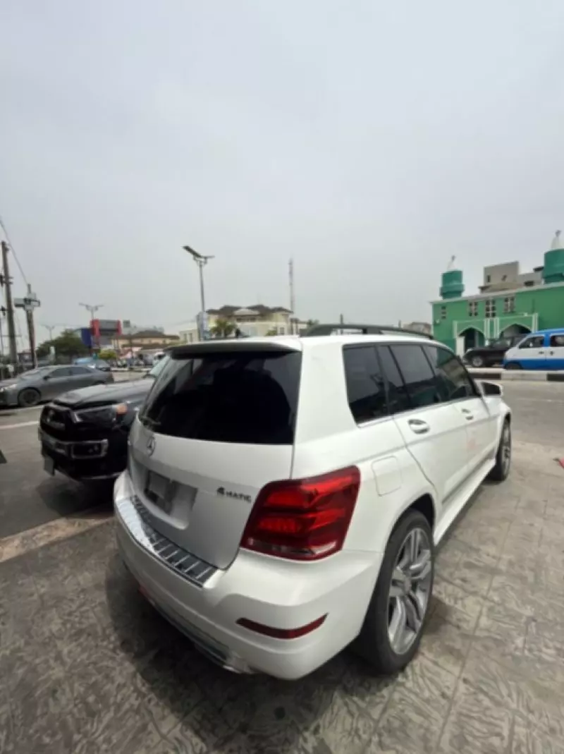 Mercedes-Benz GLK 350   - 2014