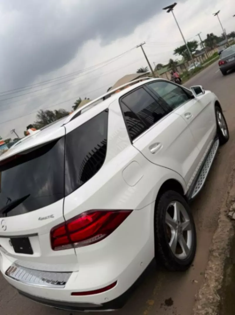 Mercedes-Benz GLE 350 - 2017