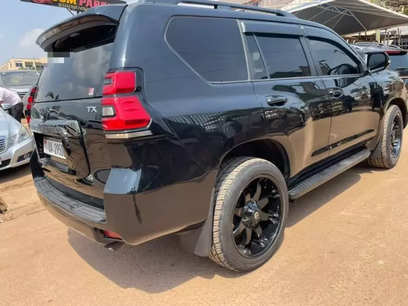 TOYOTA Landcruiser Prado   - 2017