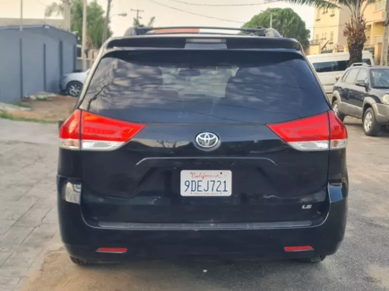 TOYOTA Sienna   - 2014