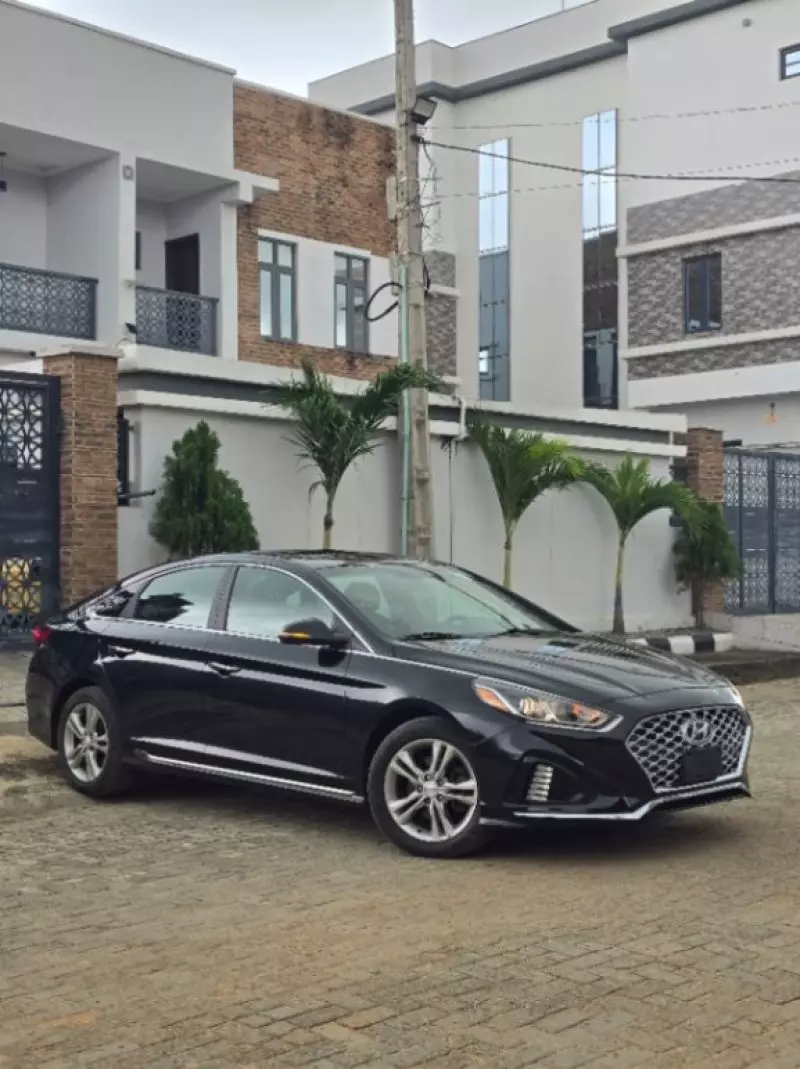 Hyundai Sonata   - 2019
