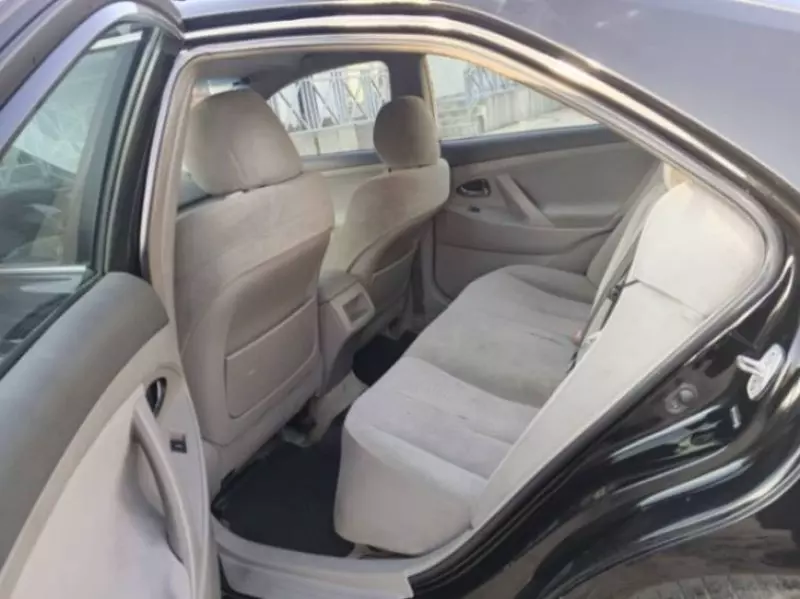 Toyota Camry   - 2010